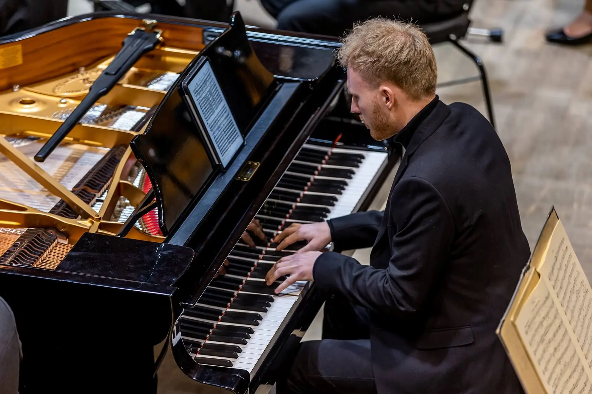 Jakub Sladek performing Martinu Concerto da Camera with the Moravian Philharmonic